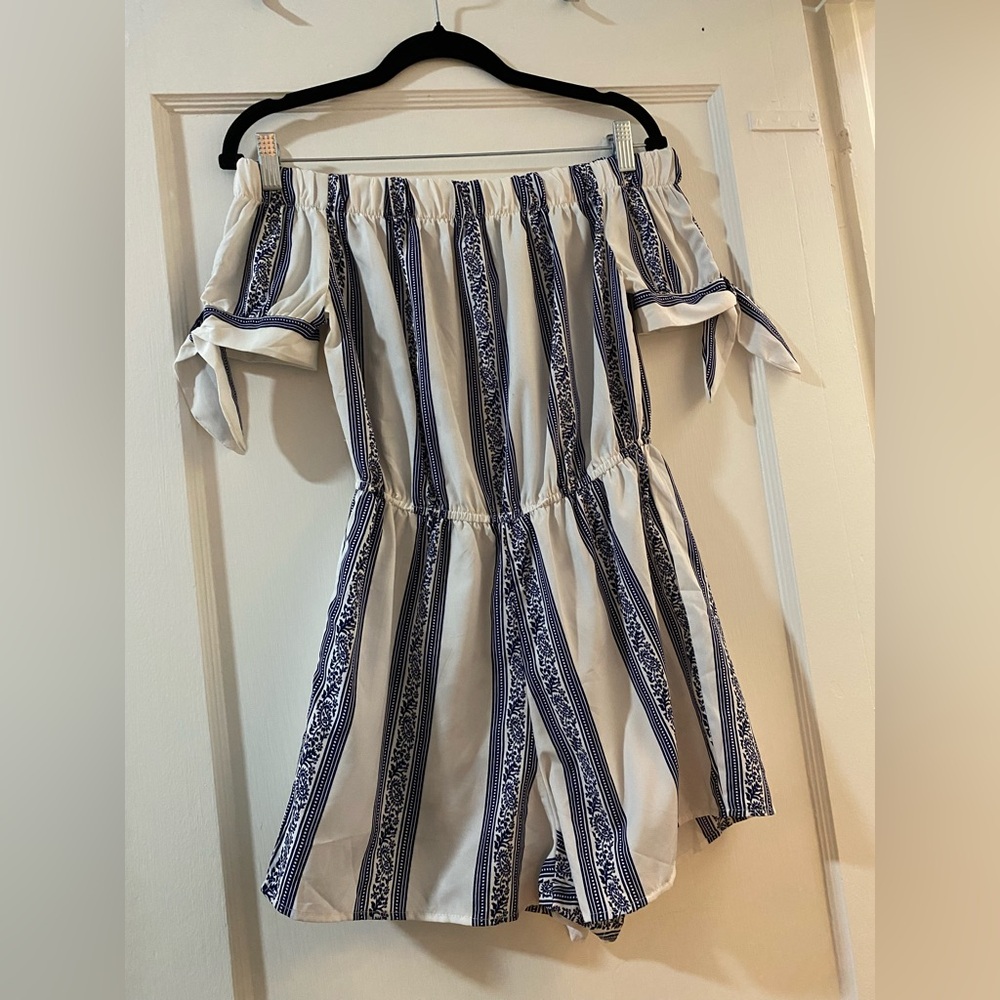 Off the shoulder White and Navy Patterned Romper